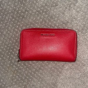 Michae Kors Leather Wallet